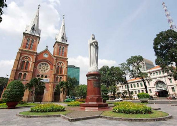 HO CHI MINH CITY TOUR HALF DAY- BY BUS